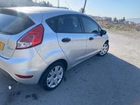 voitures-ford-fiesta-2013-constantine-algerie