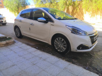 voitures-peugeot-208-2016-allure-facelift-ain-oussara-djelfa-algerie