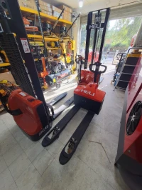 Geurbeur electrique gerbeur semi électrique transpalette