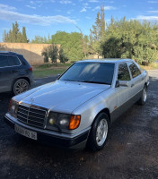 voitures-mercedes-classe-e-1992-spotline-dar-el-beida-alger-algerie