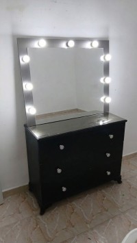 dressing-tables-coiffeuse-table-de-maquillage-avec-miroir-et-lumieres-bouinan-blida-algeria