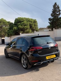 السيارات-النفعية-volkswagen-golf-7-2017-الونزة-تبسة-الجزائر