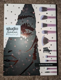 STUDIO LONDON BY SUPERDRUG 10 PIECE BRUSH SET (Pack de 10 Pinceaux)
