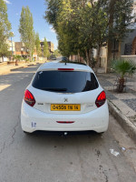 voitures-peugeot-208-2016-allure-facelift-tiaret-algerie