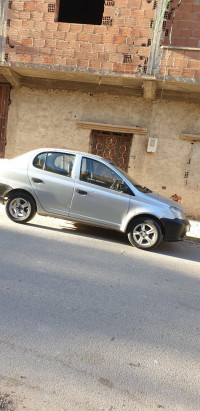 voitures-toyota-echo-2006-tissemsilt-algerie