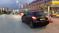 voitures-peugeot-208-2018-gt-line-tizi-ouzou-algerie