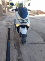 motos-scooters-yamaha-nmax-2020-ben-freha-oran-algerie