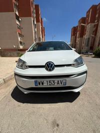 سيارات-volkswagen-up-2021-قسنطينة-الجزائر