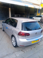 voitures-volkswagen-golf-6-2011-bouira-algerie