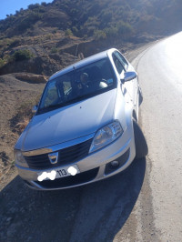 voitures-dacia-logan-2013-la-toute-bordj-bou-naama-tissemsilt-algerie