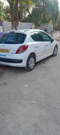 voitures-peugeot-207-plus-2013-ain-naadja-alger-algerie