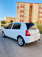 voitures-renault-clio-campus-2012-bye-remchi-tlemcen-algerie