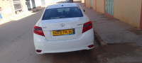 voitures-toyota-yaris-2014-zmalet-el-emir-abdelkader-tiaret-algerie