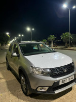 voitures-dacia-sandero-2018-stepway-khemis-miliana-ain-defla-algerie