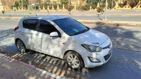 voitures-hyundai-i20-2014-bechar-algerie