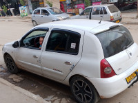 voitures-renault-clio-campus-2011-douera-alger-algerie