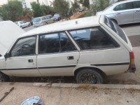 break-familiale-peugeot-305-1983-algerie