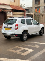 voitures-dacia-duster-2015-reghaia-alger-algerie