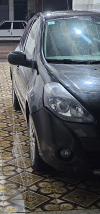 voitures-renault-clio-3-2009-constantine-algerie