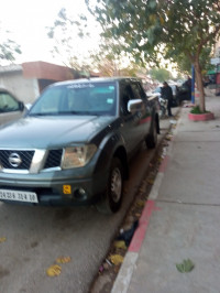 utilitaire-nissan-navara-2014-double-cabine-bouira-algerie