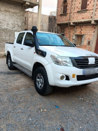 utilitaire-toyota-hilux-2014-legend-dc-4x4-mascara-algerie