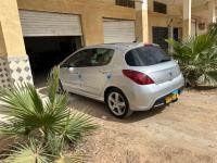 moyenne-berline-peugeot-308-2011-biskra-algerie