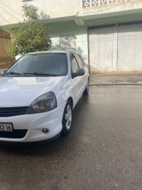 voitures-renault-clio-campus-2012-bye-ain-merane-chlef-algerie