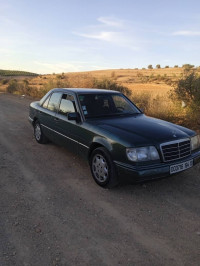 voitures-mercedes-classe-e-1994-tlemcen-algerie