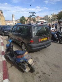 voitures-renault-espace-2000-tlemcen-algerie