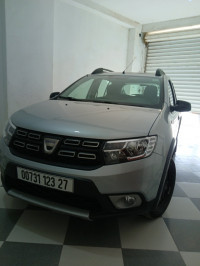 voitures-dacia-sandero-2023-setpway-mezghrane-mostaganem-algerie