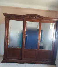 Armoire hetre en bonne etat خزانة اتر شابة بزاف