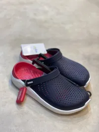 Crocs pour homme en gros