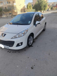 voitures-peugeot-207-2012-allure-batna-algerie