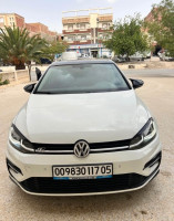 voitures-volkswagen-golf-kit-r-line-2017-carat-plus-rline-ain-mlila-oum-el-bouaghi-algerie