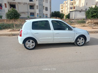 voitures-renault-clio-campus-2013-bye-chlef-algerie