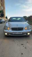 voitures-mercedes-c-220-2003-aventgarde-zeralda-alger-algerie