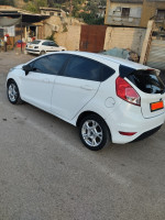 voitures-ford-fiesta-2016-trend-look-tipaza-algerie