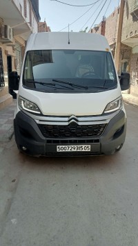 السيارات-النفعية-citroen-jumper-2015-بريكة-باتنة-الجزائر