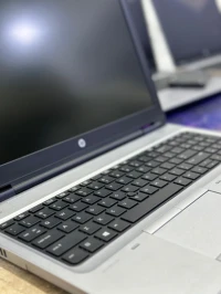 Hp 650 g3 double carte graphique