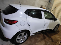 voitures-renault-clio-4-2014-bou-ismail-tipaza-algerie