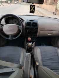 سيارات-hyundai-accent-2016-gls-مدريسة-تيارت-الجزائر