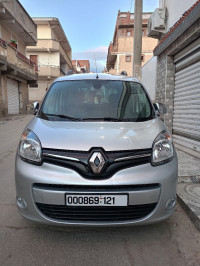 voitures-renault-kangoo-2021-guelma-algerie