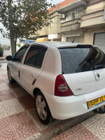 voitures-renault-clio-campus-2012-bye-chekfa-jijel-algerie