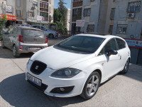 moyenne-berline-seat-leon-2011-ain-naadja-alger-algerie