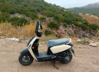 motos-et-scooters-cuxi-2024-guelma-algerie