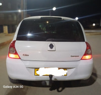 voitures-renault-clio-campus-2013-bye-el-keurt-mascara-algerie