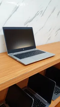 HP ELITEBOOK 830 g5 i5 8eme 8g ram 256 ssd