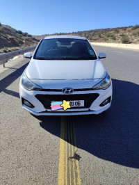 voitures-hyundai-i20-2019-prestige-bejaia-bouira-algerie