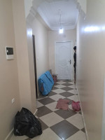 شقة-كراء-2-غرف-الجزائر-الكاليتوس