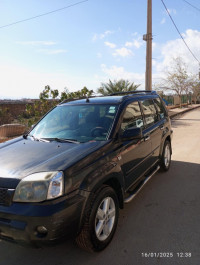 voitures-nissan-x-trail-2005-oran-algerie